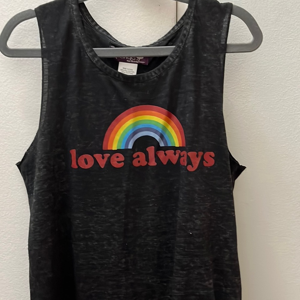 Girls, lightweight tank with graphic - Excellent condition
